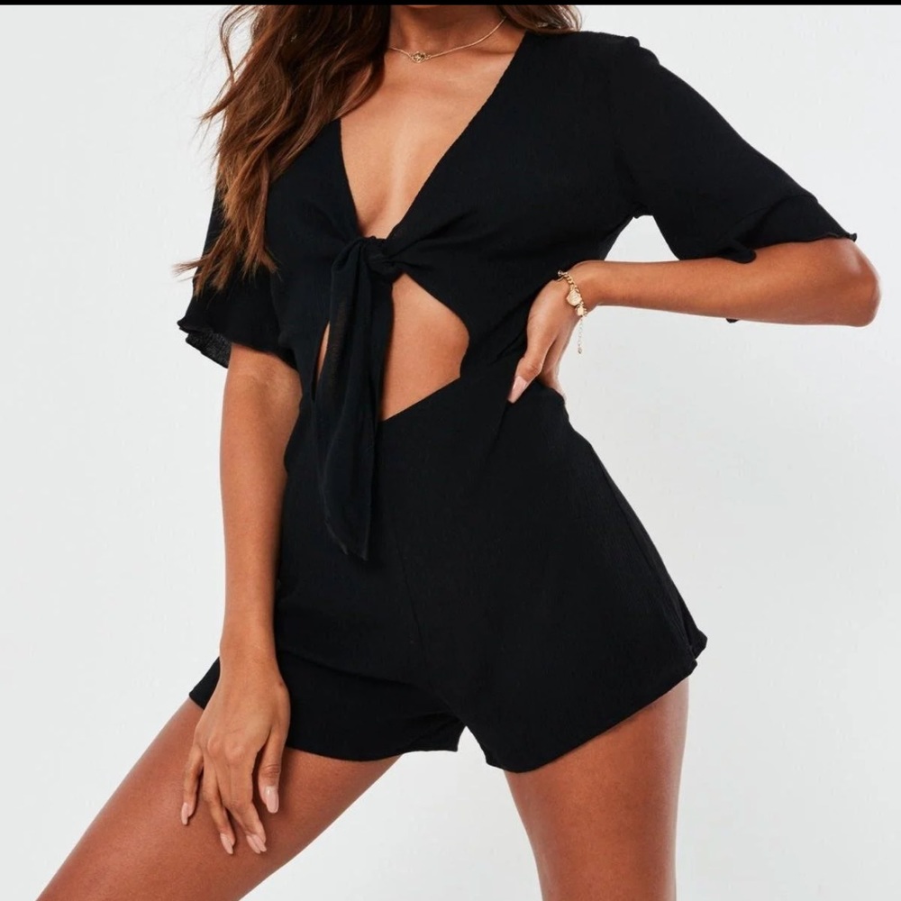 NWT MISSGUIDED BLACK TIE FRONT KIMONO SLEEVE PLAYSUIT ROMPER